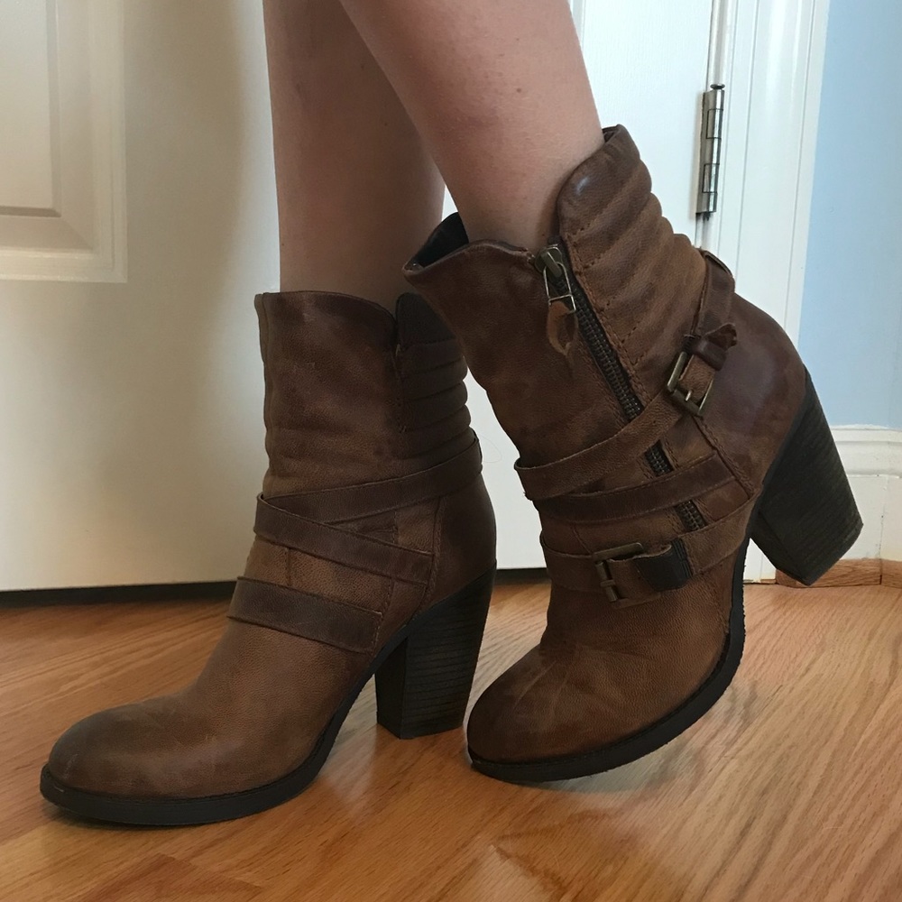 SOLD: Steve Madden Buckled Leather Ankle Boots